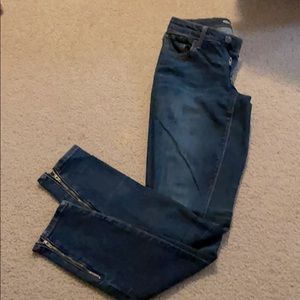 Old Navy Rockstar Jeans with zippered ankles